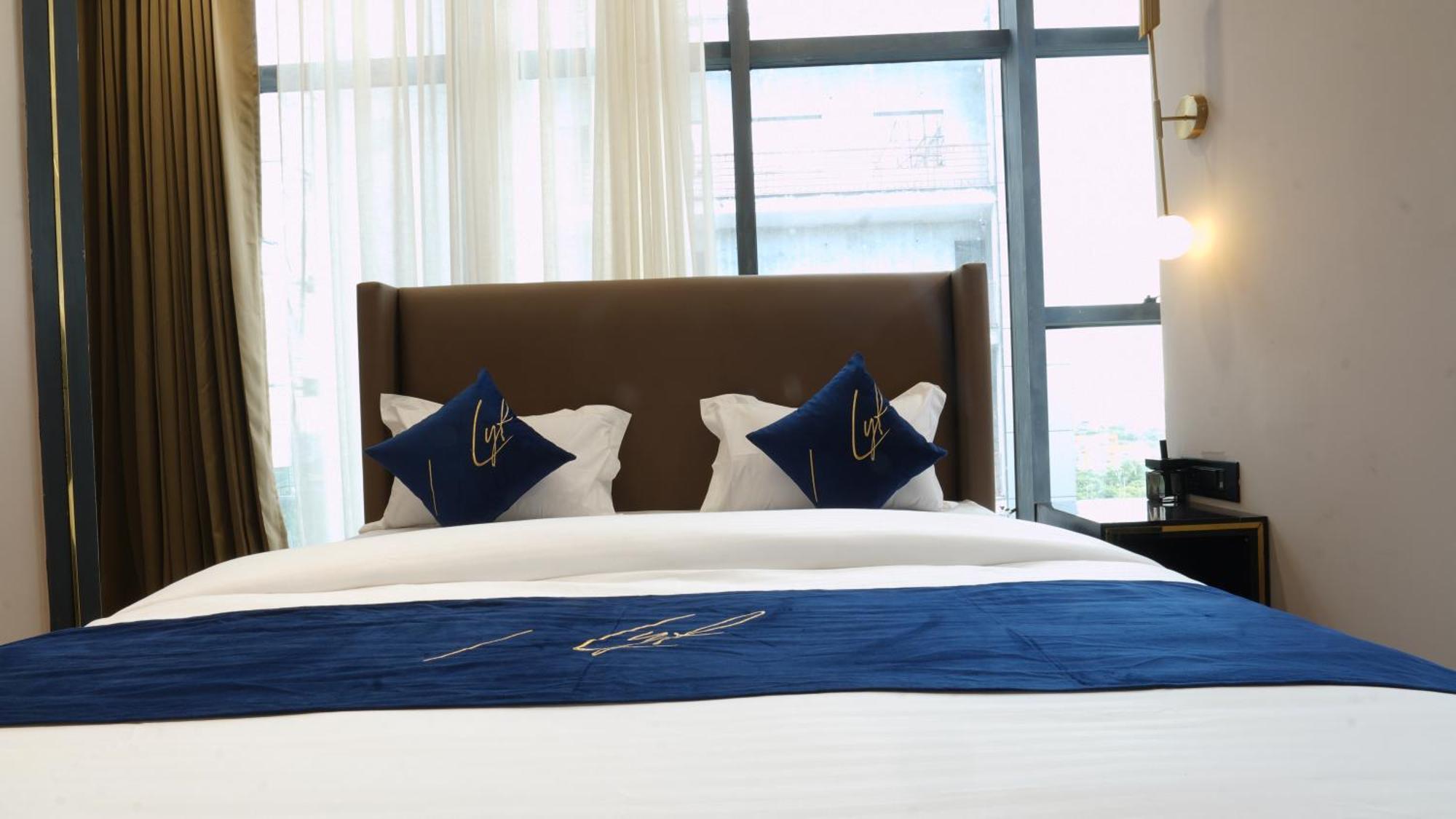 Aquila Grand Suites - Noida Sector 136 Bagian luar foto
